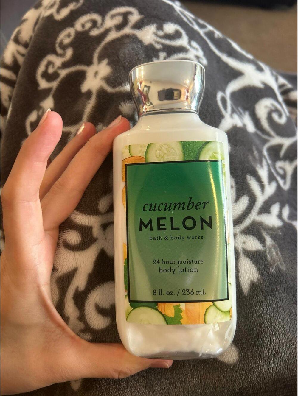 A293 Cucumber melon bath and body works 8 Fl Oz body lotion